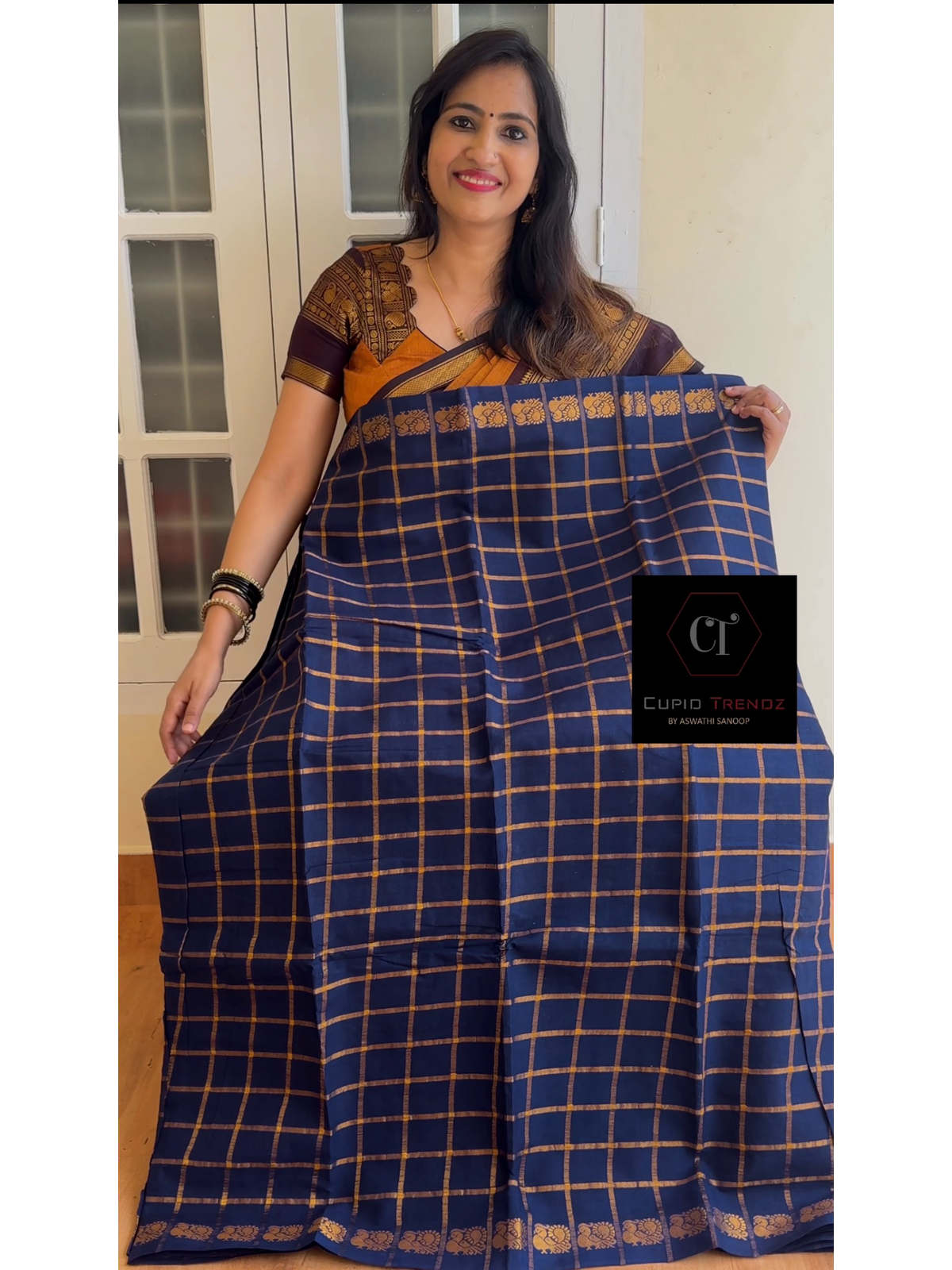 IMG_4581_FULL_1200x1600 Royal Blue Sungudi cotton saree - Image 1